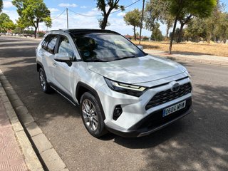 Toyota RAV4 2023 Luxury
