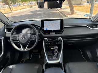 Toyota RAV4 2023 Luxury