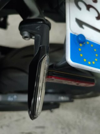 Triumph Street Triple 765 RS Negra