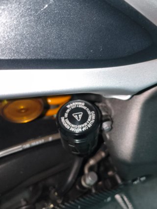 Triumph Street Triple 765 RS Negra
