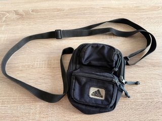 Bolso bandolera Adidas negro estilo vintage/utbano