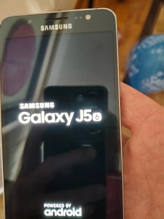 Samsung Galaxy J5(6)