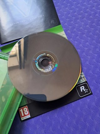 Grand Theft Auto V Xbox One + Online