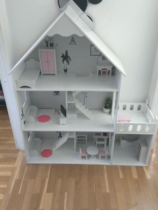 Casa de muñecas grande con luces