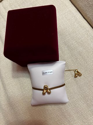 Colgante y pulsera letra A plata bañada en oro