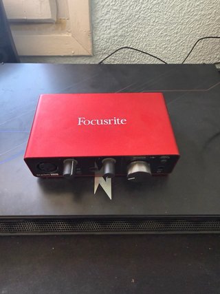 Micrófono AKG C3000 + Focusrite Scarlett Solo