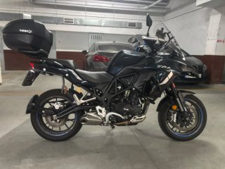 Benelli TRK 502 Adventure Negra
