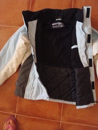 Giubbotto da neve e sci unisex taglia M con cerniera e velcro, cappuccio e impermeabile in buono stato