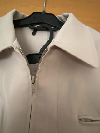 Traje chaqueta y pantalón gris