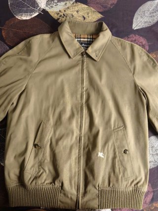 Chaqueta Bomber Burberrys Clásica verde militar
