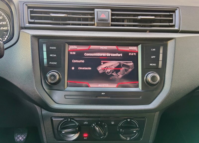 SEAT Arona 2019, foto 18
