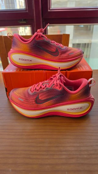 Zapatillas Running Nike ZoomX Vomero Plus 41