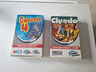 Juegos portátiles Cluedo y Conecta 4