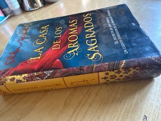 Libro: La casa de los aromas sagrados