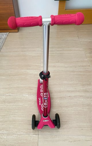 Patinete Micro Maxi Deluxe LED rosa