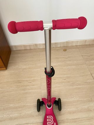 Patinete Micro Maxi Deluxe LED rosa