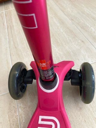 Patinete Micro Maxi Deluxe LED rosa