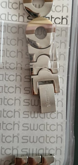Reloj Swatch Mujer Multicolor y Plateado