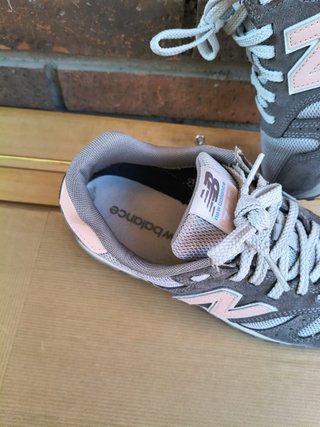 Zapatillas New Balance 373 Gris y Rosa