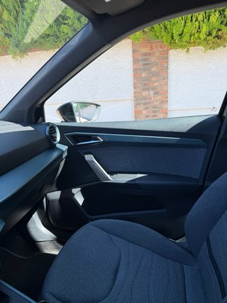 Seat Arona  solo 25.000 kilómetros  negociable