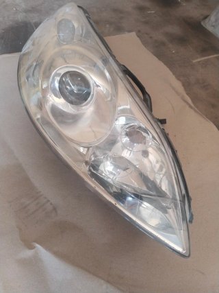Faro Delantero Derecho Peugeot 407