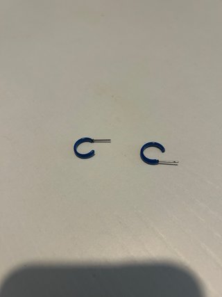 Orecchini a cerchio azzurri