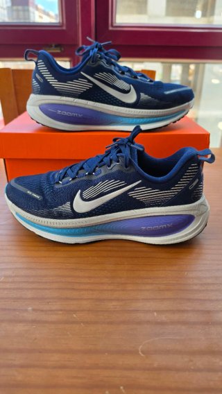 Zapatillas Running Nike ZoomX Vomero 18 42