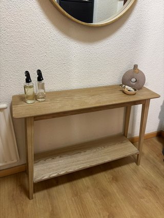 Mesita recibidor de madera