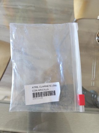 Atril OPRAC para clarinete con argolla