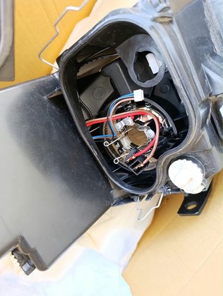 Faro Delantero Derecho