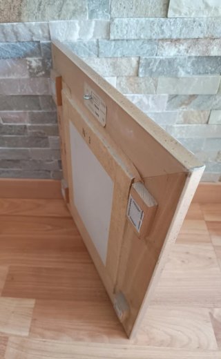Cuadro pintado a mano con marco dorado