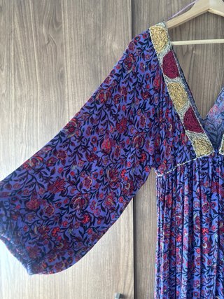 Vestido largo Zara estampado floral Detalle piedra