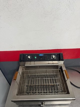 Freidora industrial trifásica (no funciona)