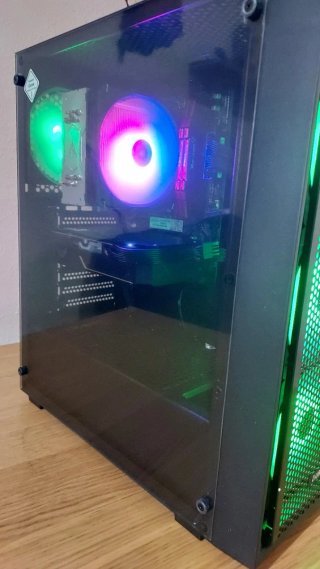 PC Gaming R5 5500 16GB RAM NVMe+SSD Gtx 1660s