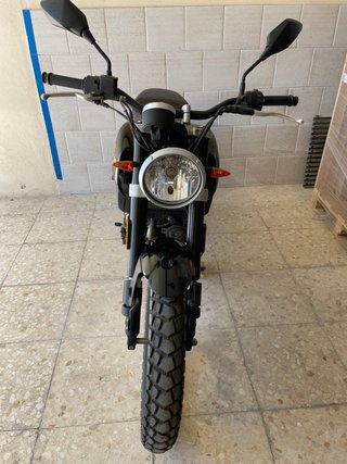 Rieju Century 125 Naked Negra