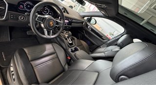 Porsche Cayenne 2021