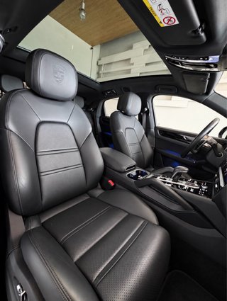 Porsche Cayenne 2021