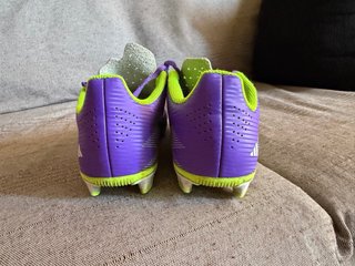 Botas de fútbol Adidas F50 de Niño