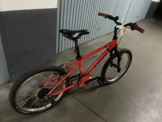 Bici infantil Btwin Roja 20 pulgadas