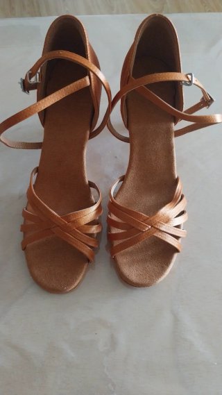 Dos pares zapatos de salsa talla 41 NUEVOS