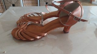 Dos pares zapatos de salsa talla 41 NUEVOS