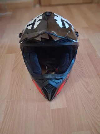 Casco de moto IMX blanco y negro