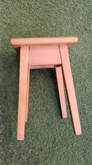 Banqueta madera maciza color miel