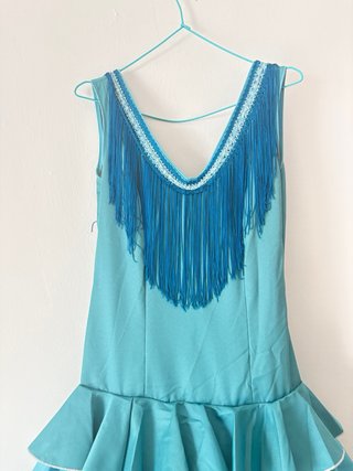 Vestido de flamenca azul con volantes