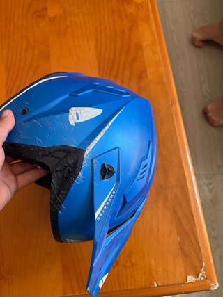 Casco de moto azul UFO
