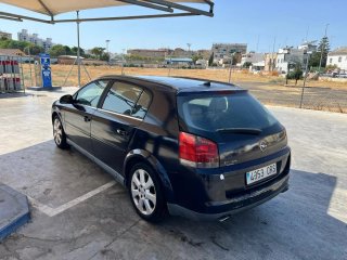 Opel Signum 2005