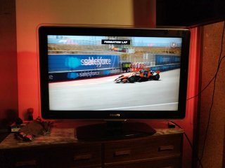 TV Philips 37 Cineos Ambilight
