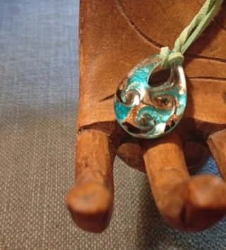 Ciondolo in vetro di Murano oro e turchese