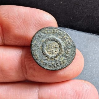 Moneda romana Constantino I 323-324 d.C. Muy rara