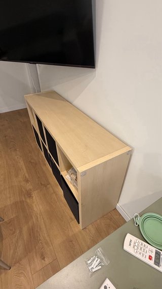 Estantería Kallax 77x147 Roble con 6 cubos negros